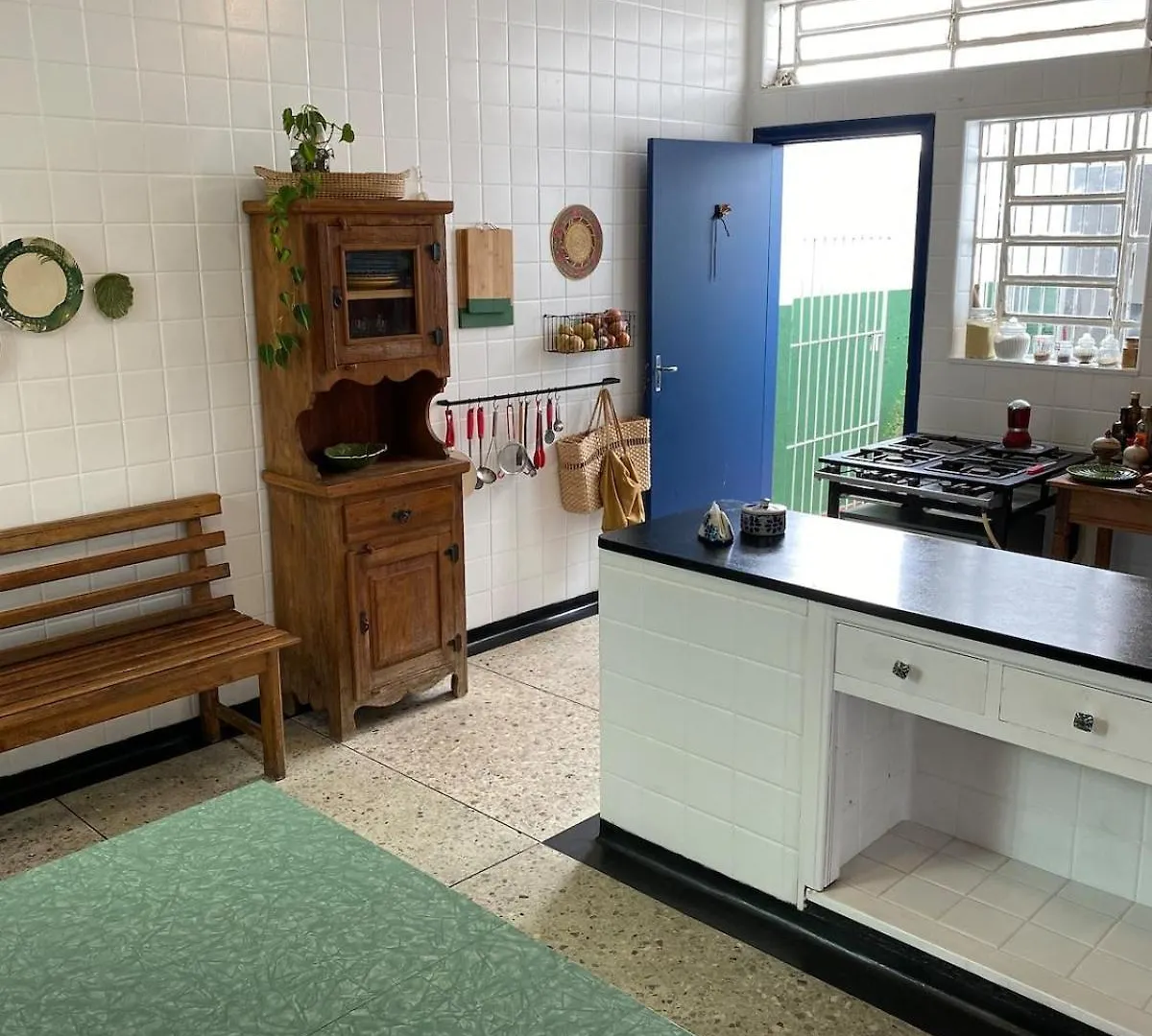 Casa Vintage Cm Garagem/ 2 Quartos + 1 Suite Fortaleza  0*, Fortaleza (Ceara)
